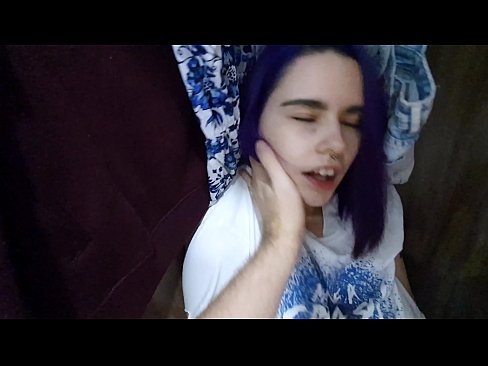 ❤️ Hittade min syster i garderoben och hjälpte henne att komma ☑ Porno fb at sv.eviewporn-com.ru ﹏